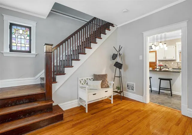 Photo 3 of Single family home for sale at 7421 Gayola Pl, Saint Louis, MO 63143 | MLS# 24071940 | Listing updated on 2024-12-09