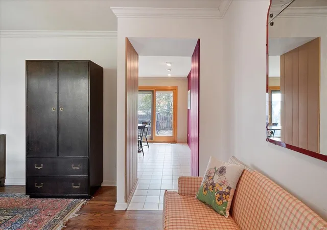 Photo 2 of Single family home for sale at 9722 Conway, Saint Louis, MO 63124 | MLS# 24071994 | Listing updated on 2025-04-11