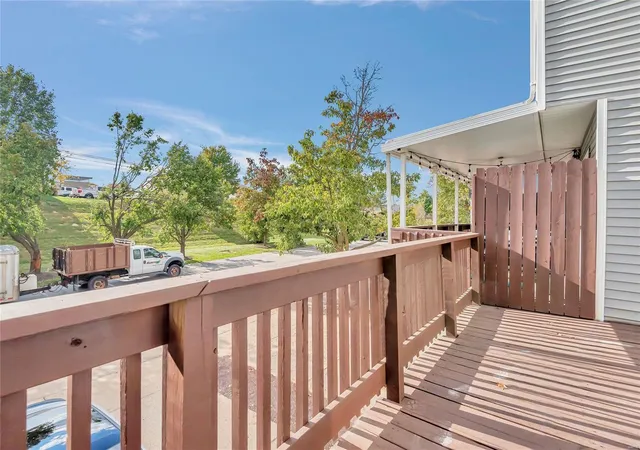 Photo 4 of Townhouse for sale at 601 King Dr, Saint Charles, MO 63303 | MLS# 24072041 | Listing updated on 2024-11-24
