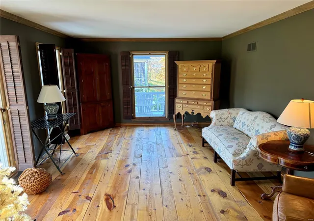 Photo 3 of Single family home for sale at 14111 Northmill Ct, Chesterfield, MO 63017 | MLS# 24072211 | Listing updated on 2024-11-30