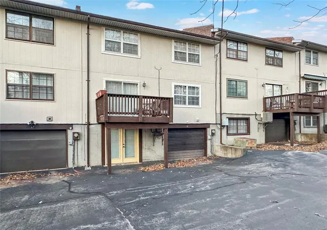 Photo 1 of Condo for sale at 1229 N 17th Street #16, Belleville, IL 62226 | MLS# 24072531 | Listing updated on 2024-12-09