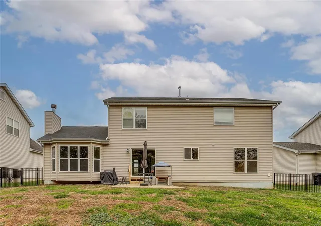 Photo 4 of Single family home for sale at 740 Wild Horse Crk Dr, Fairview Heights, IL 62208 | MLS# 24073173 | Listing updated on 2024-12-09
