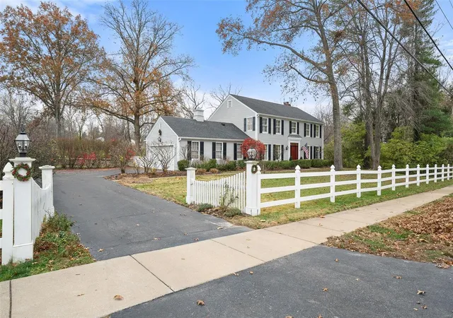 Photo 1 of Single family home for sale at 12764 Conway Rd, Saint Louis, MO 63141 | MLS# 24073459 | Listing updated on 2024-12-16