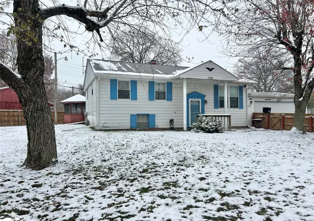 Photo 1 of Single family home for sale at 1100 Saint Patrick Blvd, East Saint Louis, IL 62206 | MLS# 24074067 | Listing updated on 2024-12-09