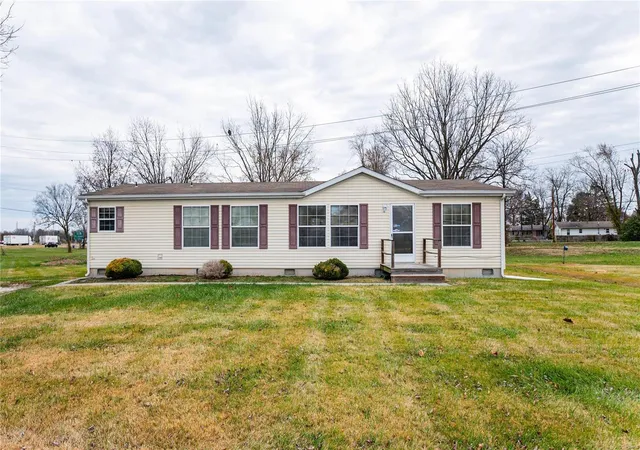 Photo 1 of Single family home for sale at 106 Cornick Dr, Saint James, MO 65559 | MLS# 24074073 | Listing updated on 2024-12-17