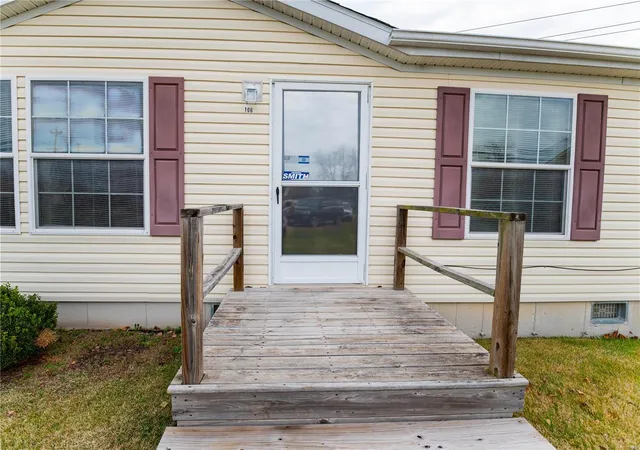 Photo 4 of Single family home for sale at 106 Cornick Dr, Saint James, MO 65559 | MLS# 24074073 | Listing updated on 2024-12-17