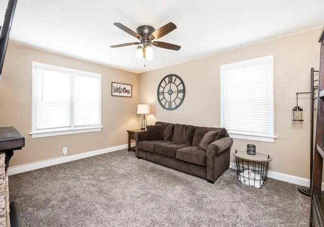 Photo 3 of Single family home for sale at 133 S 33rd Street, Belleville, IL 62226 | MLS# 24074254 | Listing updated on 2024-12-14