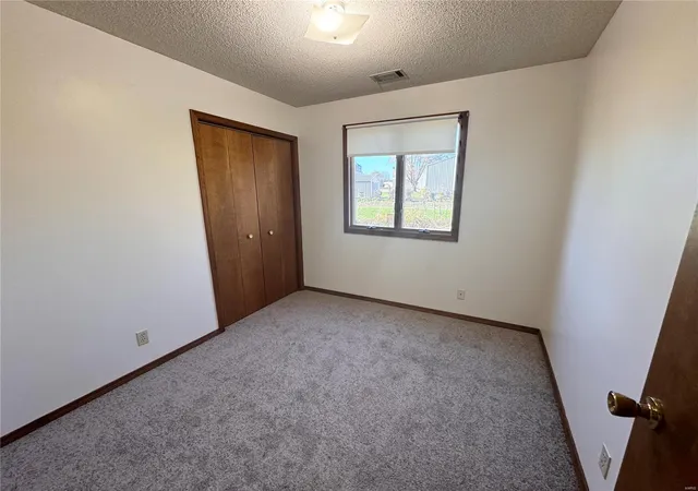 Photo 5 of Single family home for sale at 401 State Hwy 6, Williamsburg, MO 63388 | MLS# 24074314 | Listing updated on 2024-12-12