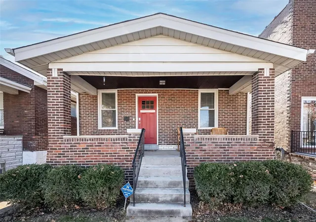 Photo 1 of Single family home for sale at 5556 Devonshire Ave, Saint Louis, MO 63109 | MLS# 24074701 | Listing updated on 2024-12-11