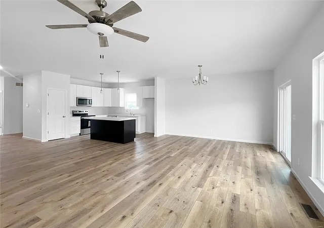 2nd image of 3304 Nat's View #58 STB, Washington, MO 63090 | MLS# 24074882