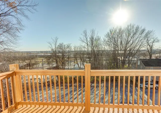 Photo 2 of Single family home for sale at 1212 E 4th Street, Alton, IL 62002 | MLS# 24075152 | Listing updated on 2025-03-19