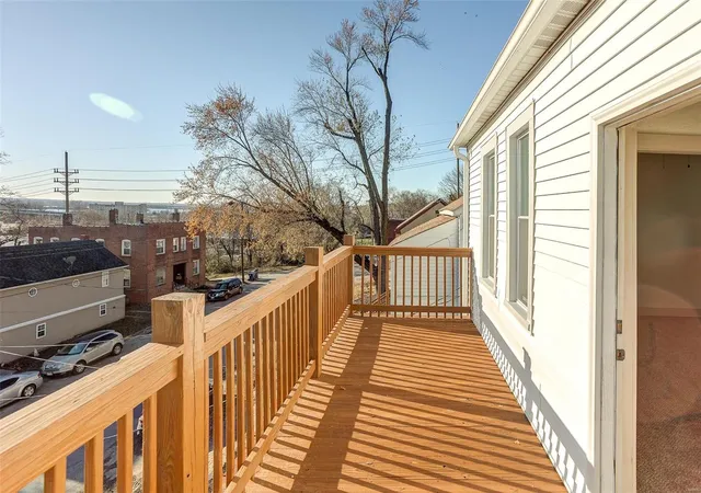 Photo 3 of Single family home for sale at 1212 E 4th Street, Alton, IL 62002 | MLS# 24075152 | Listing updated on 2025-03-19