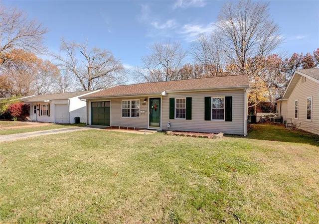 Photo 1 of Single family home for sale at 334 N 43rd Street, Belleville, IL 62226 | MLS# 24075257 | Listing updated on 2024-12-16