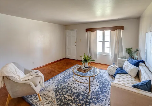 Photo 2 of Single family home for sale at 334 N 43rd Street, Belleville, IL 62226 | MLS# 24075257 | Listing updated on 2024-12-16