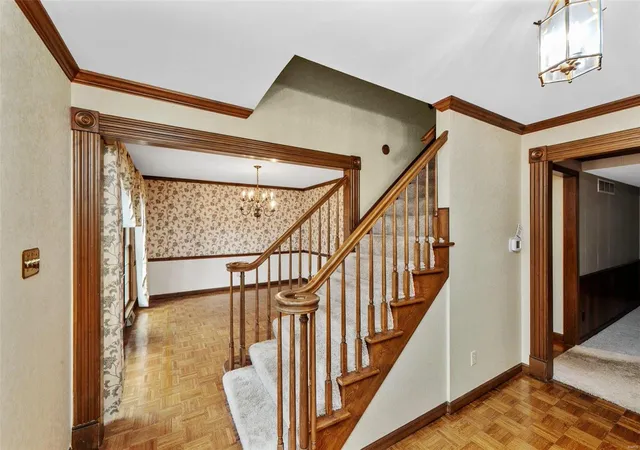 Photo 4 of Single family home for sale at 406 Webster Forest Dr, Saint Louis, MO 63119 | MLS# 24075415 | Listing updated on 2024-12-18