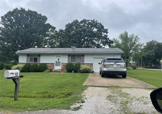 Photo 1 of Single family home for sale at 13 Terry Ln, Saint James, MO 65559 | MLS# 24075856 | Listing updated on 2024-12-18