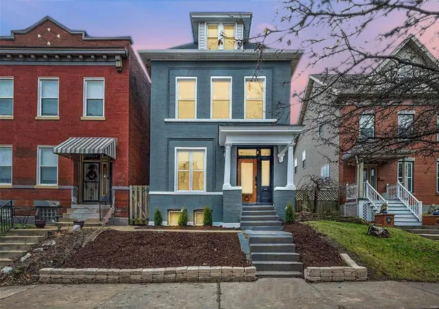 Photo 1 of Single family home for sale at 2818 Saint Vincent Ave, Saint Louis, MO 63104 | MLS# 24078612 | Listing updated on 2025-03-15