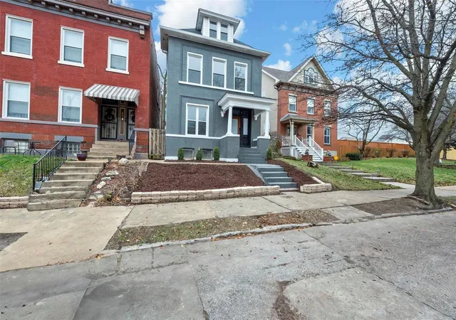Photo 3 of Single family home for sale at 2818 Saint Vincent Ave, Saint Louis, MO 63104 | MLS# 24078612 | Listing updated on 2025-03-15