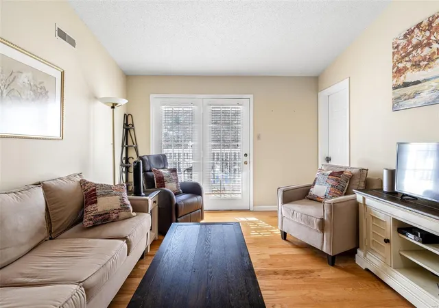 Photo 3 of Condo for sale at 4308 Forder Pl #C, Saint Louis, MO 63129 | MLS# 24078731 | Listing updated on 2025-03-05