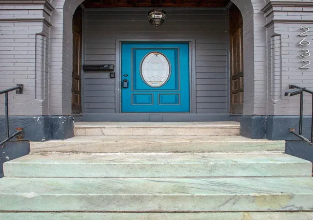 Photo 2 of Single family home for sale at 2632 Wyoming St, Saint Louis, MO 63118 | MLS# 25001668 | Listing updated on 2025-04-19