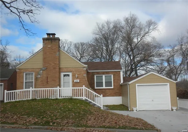 Photo 1 of Single family home for sale at 6779 Kenwood Dr, Saint Louis, MO 63121 | MLS# 25001683 | Listing updated on 2025-03-10