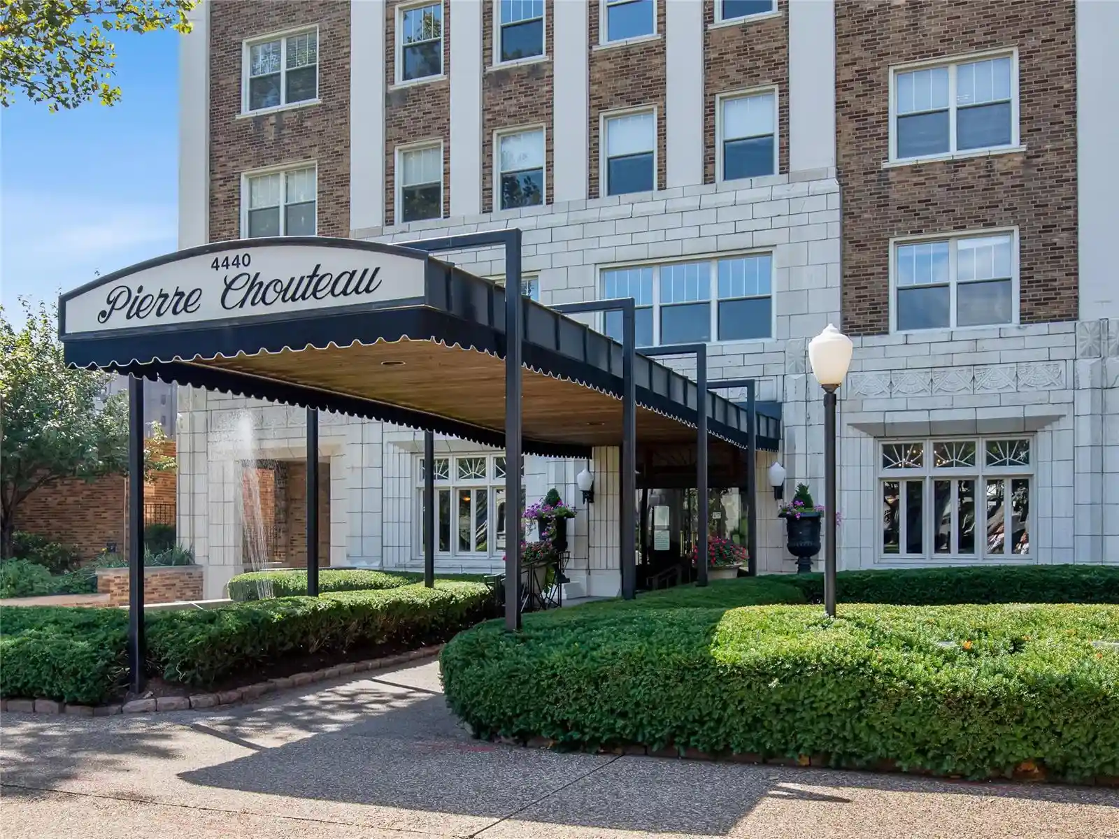 Listing Photo 45 - Condo for sale in 4440 Lindell Blvd located at 4440 Lindell Blvd, St. Louis, MO 63108 - Unit #1401