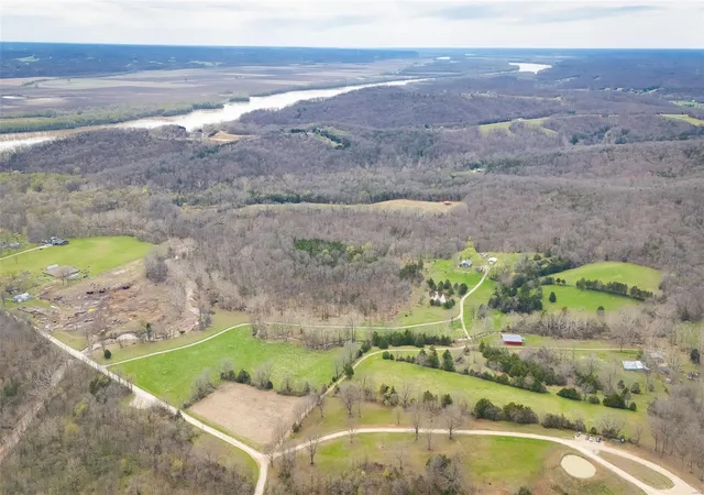 Photo 38 of Single family home for sale at 657 Bluffton Rd, Rhineland, MO 65069 | MLS# 25003715 | Listing updated on 2025-04-09