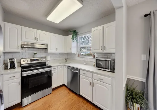 Photo 4 of Condo for sale at 1419 Bluebird Terr, Saint Louis, MO 63144 | MLS# 25003828 | Listing updated on 2025-01-29
