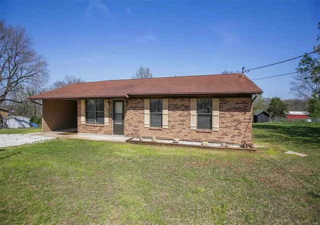 Photo 1 of Single family home for sale at 13060 Kimberly Ln, De Soto, MO 63020 | MLS# 25004509 | Listing updated on 2025-04-25