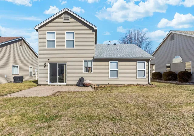 Photo 2 of Single family home for sale at 1784 Ambrose Ter Dr, Belleville, IL 62226 | MLS# 25004988 | Listing updated on 2025-03-04