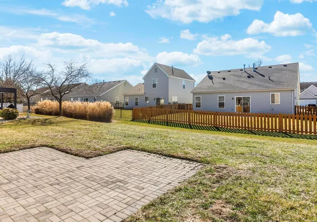 Photo 3 of Single family home for sale at 1784 Ambrose Ter Dr, Belleville, IL 62226 | MLS# 25004988 | Listing updated on 2025-03-04