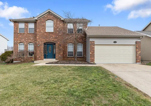 Photo 1 of Single family home for sale at 419 Leicester Sq Ct, Ballwin, MO 63021 | MLS# 25005804 | Listing updated on 2025-03-03