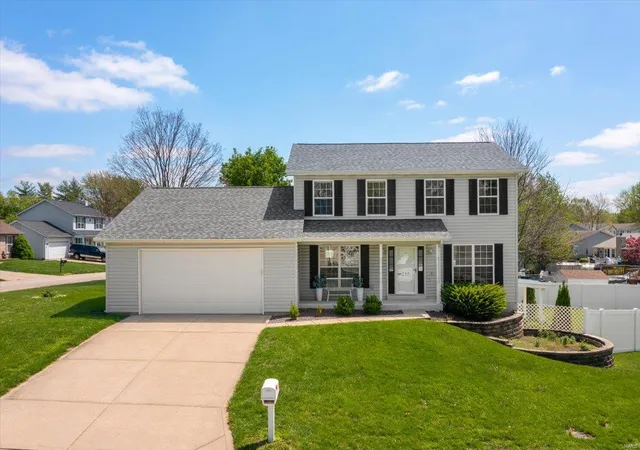 Photo 1 of Single family home for sale at 235 El Pescado Dr, Saint Peters, MO 63376 | MLS# 25006535 | Listing updated on 2025-04-24
