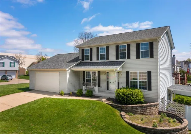 Photo 2 of Single family home for sale at 235 El Pescado Dr, Saint Peters, MO 63376 | MLS# 25006535 | Listing updated on 2025-04-24
