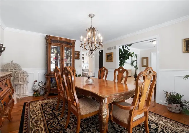 Photo 4 of Single family home for sale at 16612 Jamestown Forest Dr, Florissant, MO 63034 | MLS# 25006959 | Listing updated on 2025-03-11