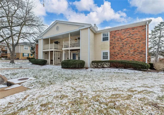 Photo 2 of Condo for sale at 9149 Robin Ct, Saint Louis, MO 63144 | MLS# 25007174 | Listing updated on 2025-03-06