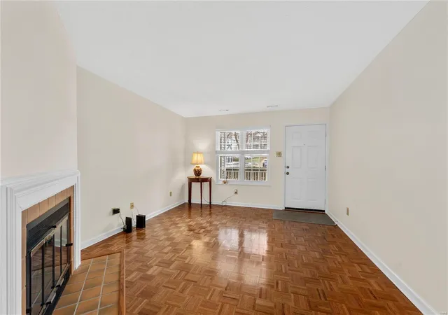 Photo 4 of Condo for sale at 9149 Robin Ct, Saint Louis, MO 63144 | MLS# 25007174 | Listing updated on 2025-03-06