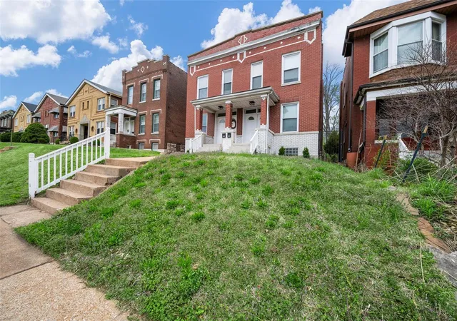 Photo 3 of Multi family home for sale at 3801 Potomac St, Saint Louis, MO 63116 | MLS# 25007866 | Listing updated on 2025-04-03