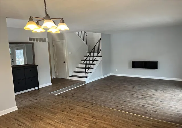 Photo 2 of Townhouse for sale at 1152 Rue La Chelle #1152, Saint Louis, MO 63141 | MLS# 25007926 | Listing updated on 2025-03-01