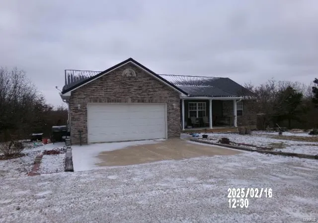 Photo 2 of Single family home for sale at 3796 Oak Hl Rd, Cuba, MO 65453 | MLS# 25008555 | Listing updated on 2025-03-19