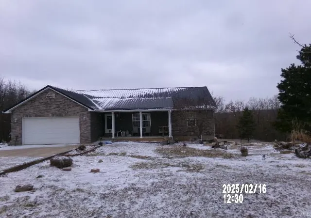 Photo 4 of Single family home for sale at 3796 Oak Hl Rd, Cuba, MO 65453 | MLS# 25008555 | Listing updated on 2025-03-19