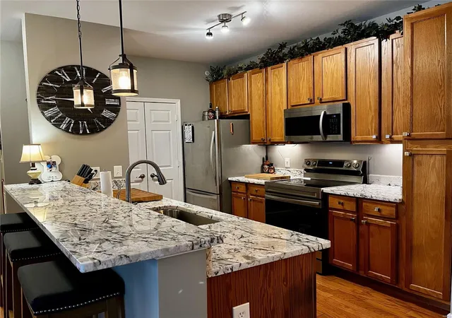 Photo 3 of Condo for sale at 37 Kassebaum Ln #106, Saint Louis, MO 63129 | MLS# 25008697 | Listing updated on 2025-02-27