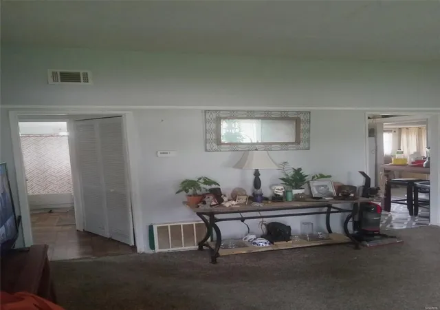 Photo 3 of Single family home for sale at 211 St Christopher Ln, Cahokia Heights, IL 62206 | MLS# 25009030 | Listing updated on 2025-04-14