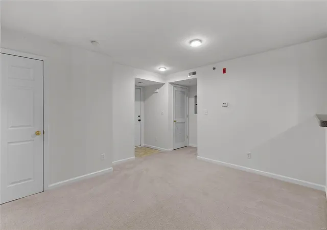 Photo 4 of Condo for sale at 10200 Spring Crk Ln, O Fallon, MO 63368 | MLS# 25009067 | Listing updated on 2025-04-11
