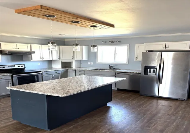 Photo 3 of Single family home for sale at 207 South 7th St, Mulberry Grove, IL 62262 | MLS# 25009109 | Listing updated on 2025-02-27