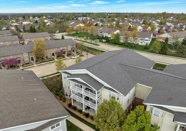 Photo 3 of Condo for sale at 115 Saint James Ct, Saint Peters, MO 63376 | MLS# 25009229 | Listing updated on 2025-04-16