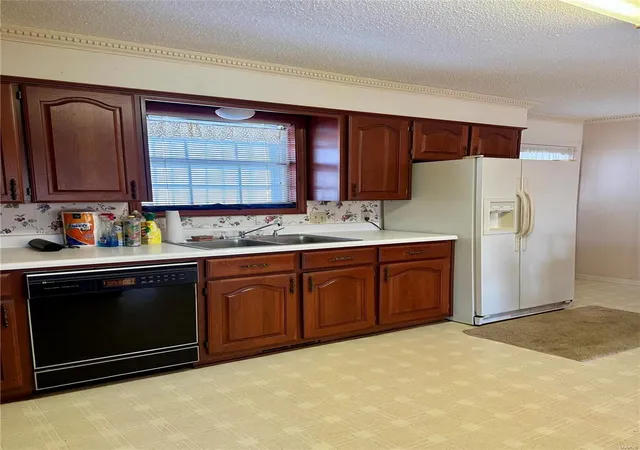 Photo 3 of Single family home for sale at 500 W 6th Street #A, Portageville, MO 63873 | MLS# 25009636 | Listing updated on 2025-03-05