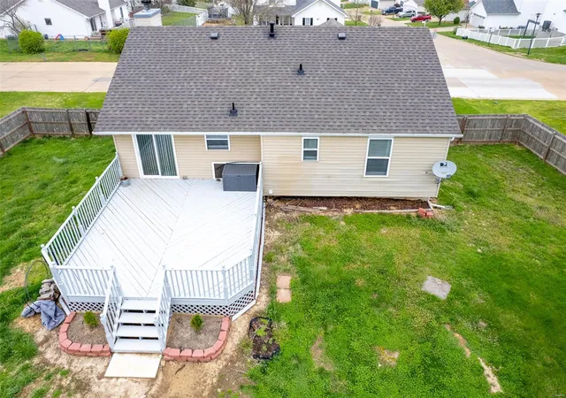 Photo 4 of Single family home for sale at 105 Riverview Bnd Ests Dr, Crystal City, MO 63019 | MLS# 25009798 | Listing updated on 2025-04-13