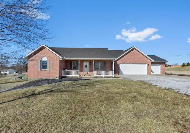 Photo 1 of Single family home for sale at 143 Blueberry Ln, Jackson, MO 63755 | MLS# 25010308 | Listing updated on 2025-03-04