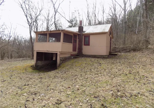 Photo 4 of House for sale at 414 County Rd #818, Black, MO 63625 | MLS# 25010465 | Listing updated on 2025-03-05